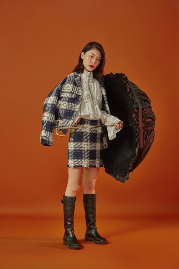 Bent metal lace umbrella - Image 3