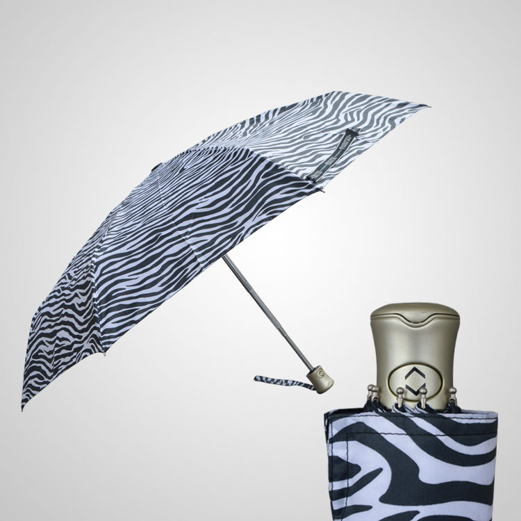 雨傘 logo