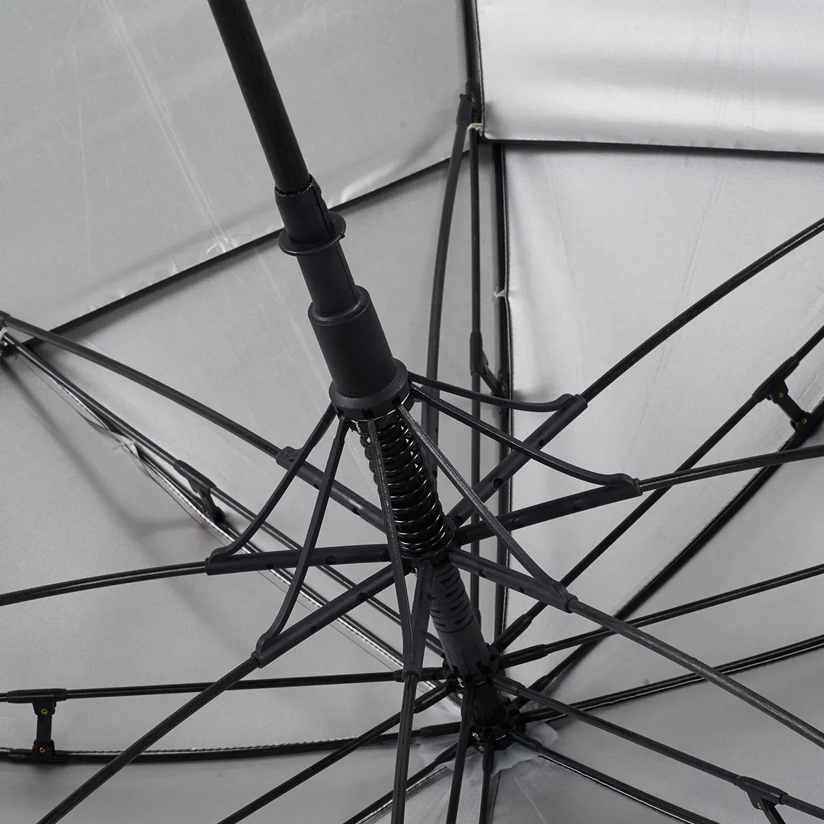 custom logo windproof golf umbrella with double layer silver fabric